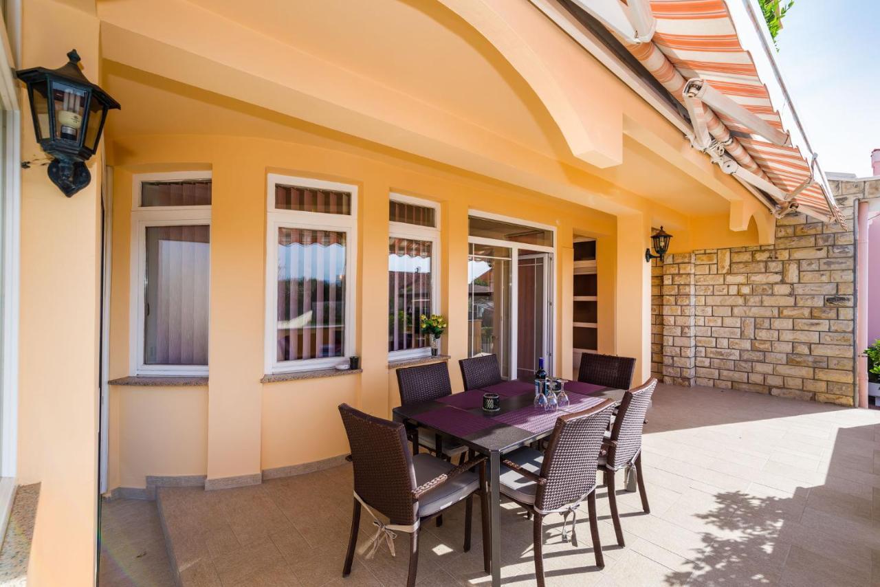 Villa Dalmatina Zadar Mit Pool エクステリア 写真