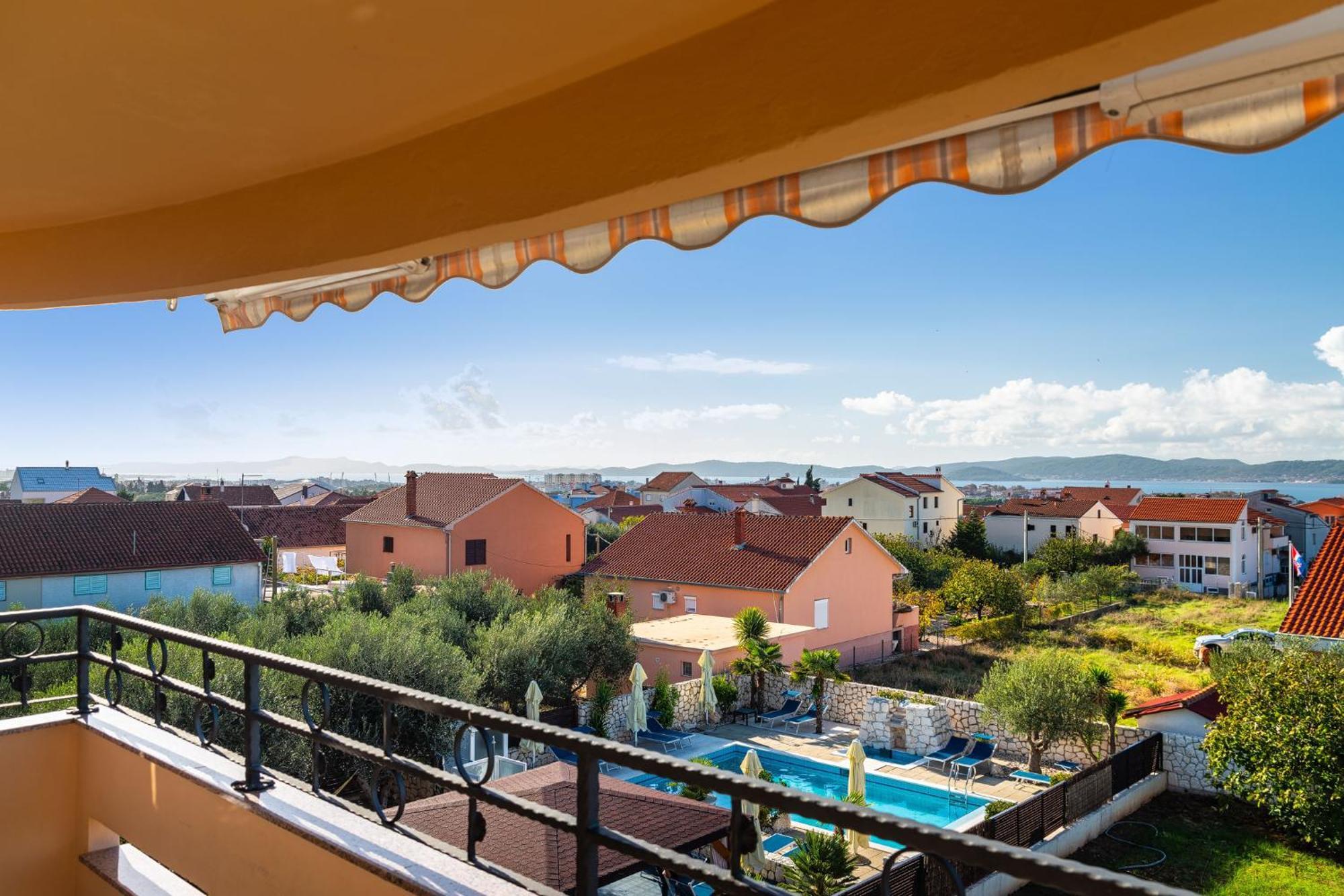 Villa Dalmatina Zadar Mit Pool エクステリア 写真