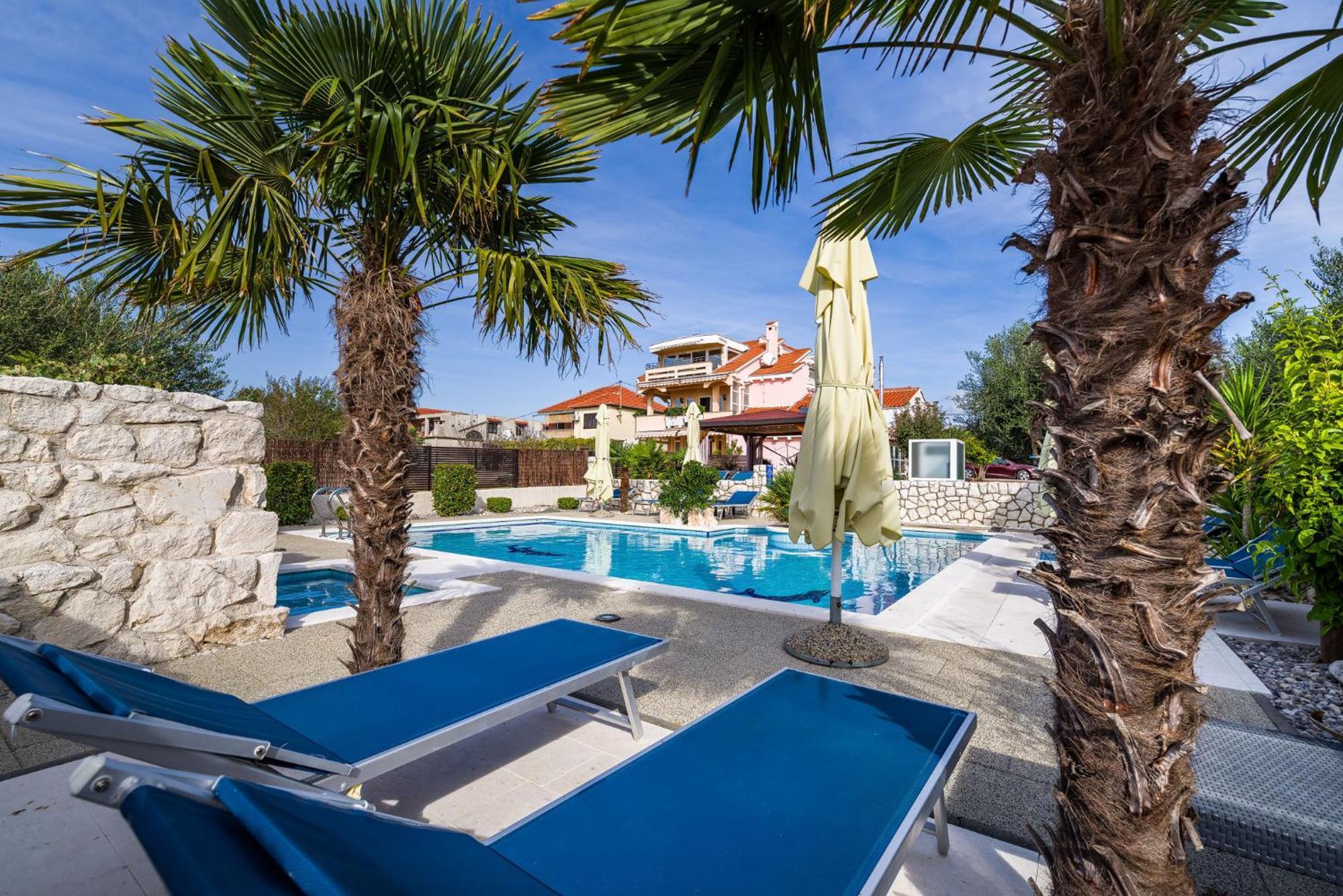 Villa Dalmatina Zadar Mit Pool エクステリア 写真