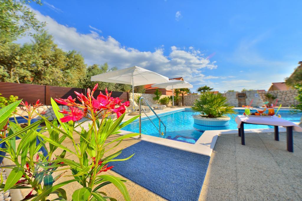 Villa Dalmatina Zadar Mit Pool エクステリア 写真